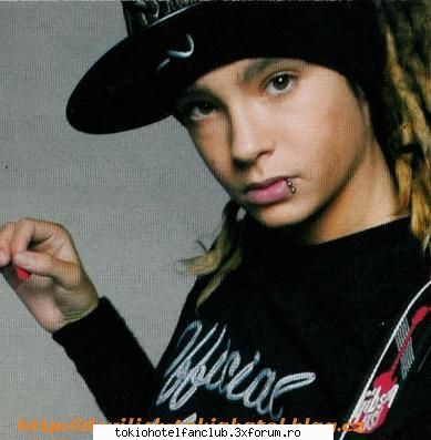 Poze cu toti membrii trupei Tokio Hotel - acum una cu Tom - Tokio Hotel